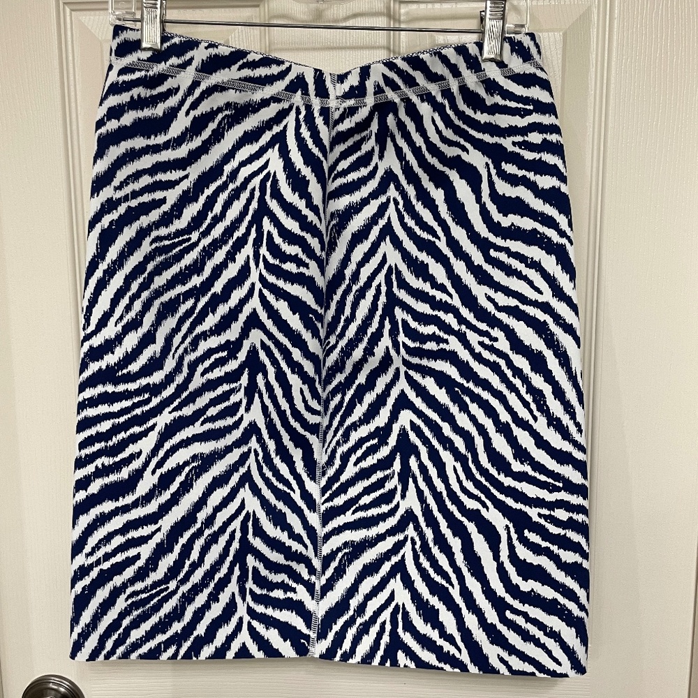 J. McLaughlin Halle Navy Zebra  Print/ Dot Print Reversible Skirt